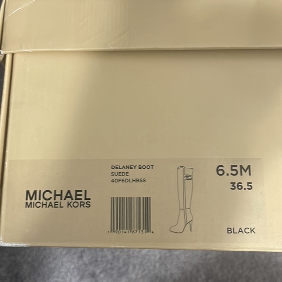 Micheal Kors women’s over the knee boots - Picture 12 of 12